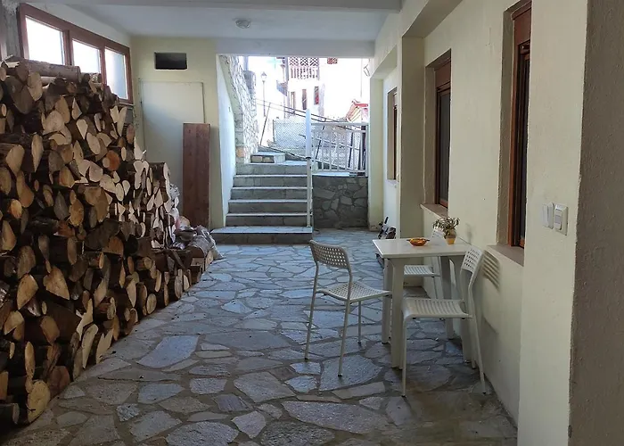 In - O Elato Apartment *